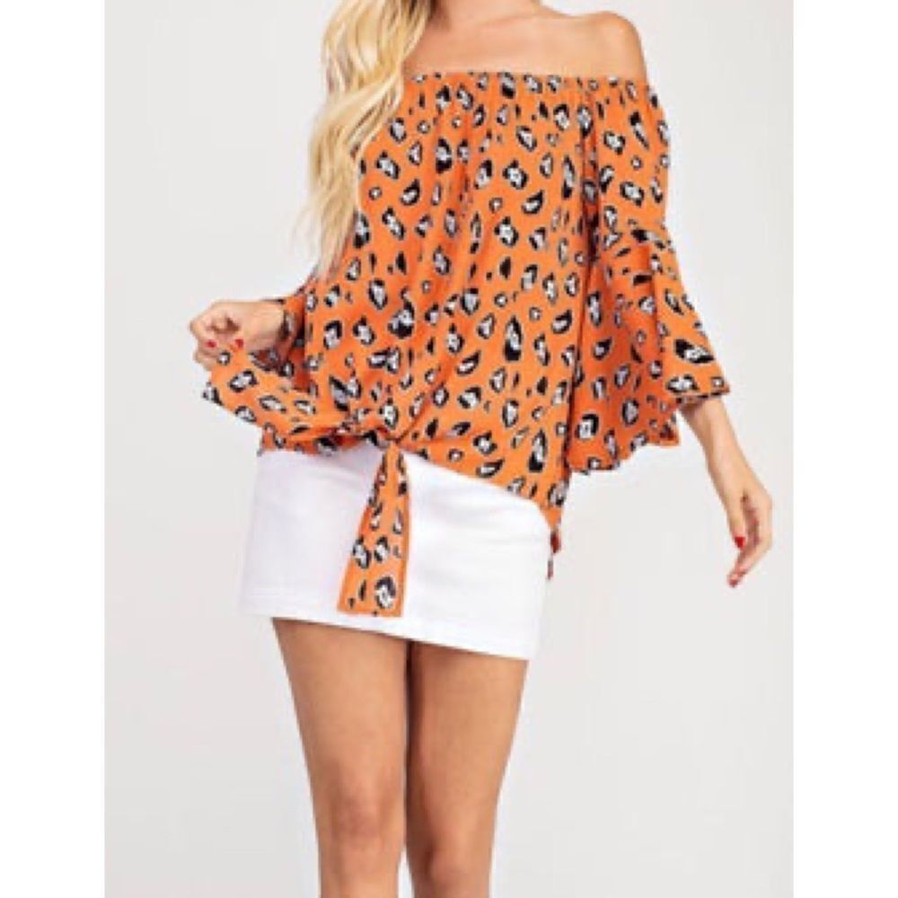 143 Story By Line Up Orange Leopard Off The Shoulder Tie Top Size XL